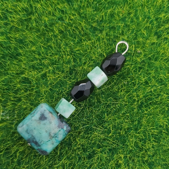 Stunning Turquoise And Onyx Beaded Pendant P320 - Picture 1 of 2